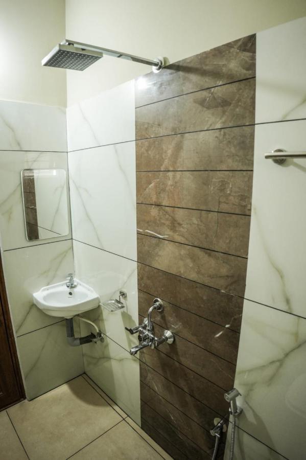 Zennova Furnished Apartment Alappuzha Экстерьер фото