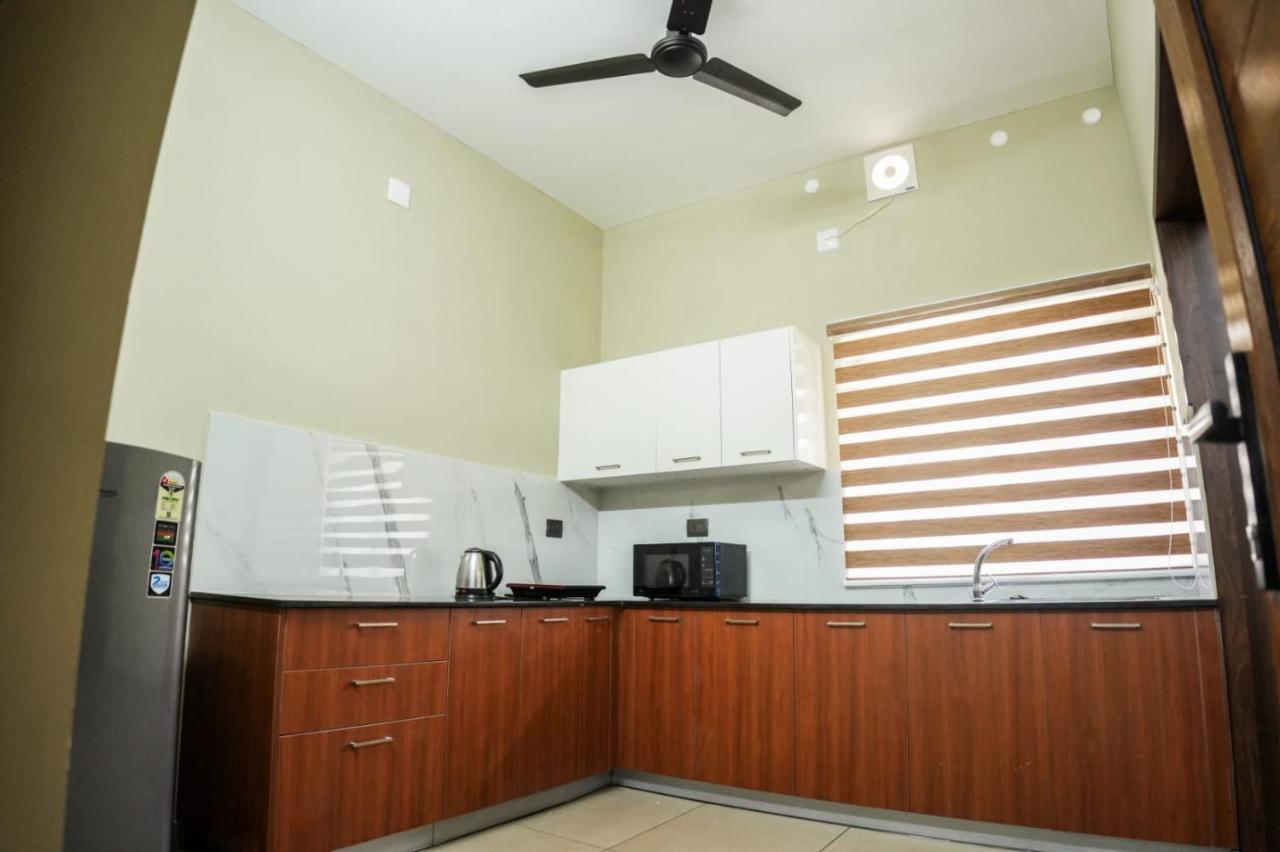 Zennova Furnished Apartment Alappuzha Экстерьер фото